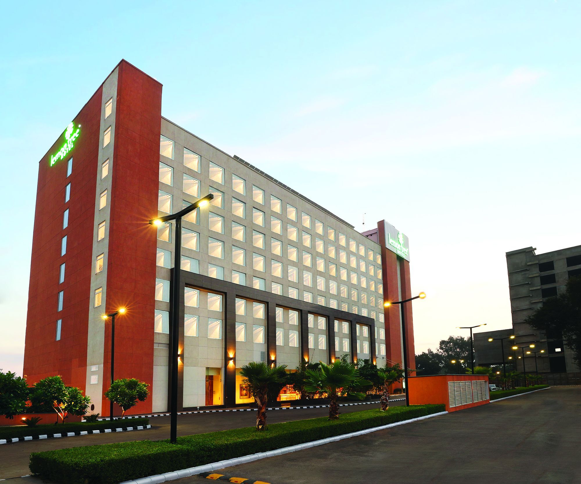 Lemon Tree Hotel Sohna Road Gurgáon Kültér fotó