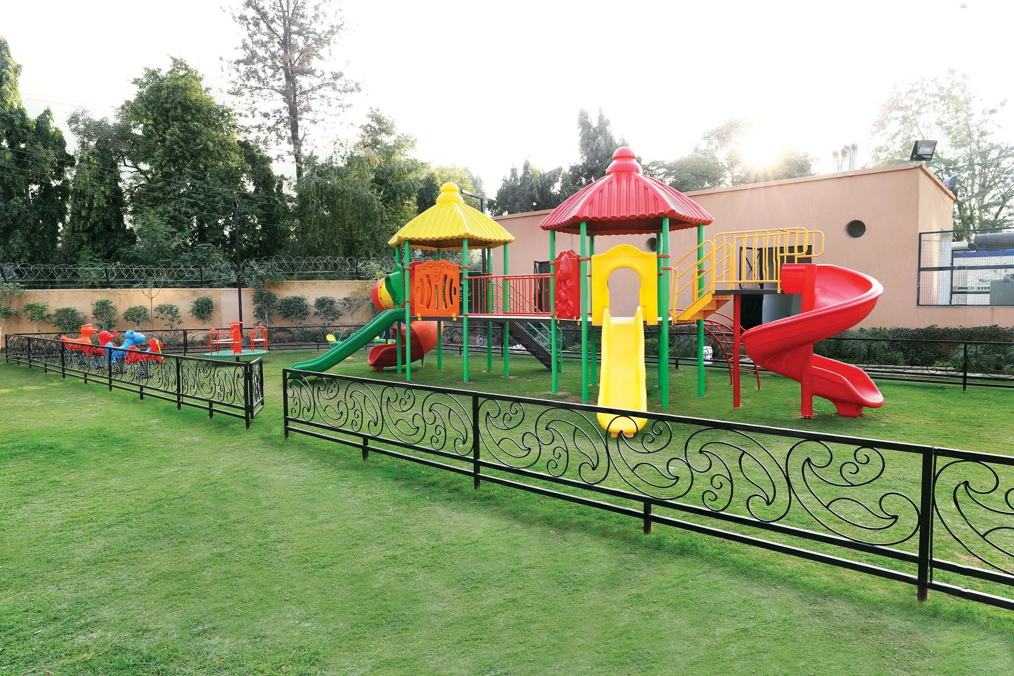 Lemon Tree Hotel Sohna Road Gurgáon Kültér fotó